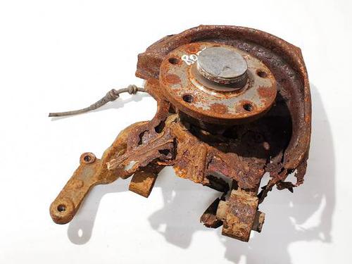 Used Left rear steering knuckle Left rear steering knuckle VW TOURAN (1T1, 1T2) 2.0 FSI (150 hp) 35364258 35364258