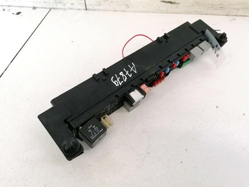 fuse-box-cadillac-cts-2002-2003-2004-2005-2006-2007-32907297 main image