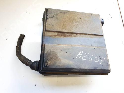 Used Fuse box Fuse box 32947858 32947858