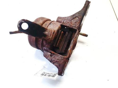Used Engine mount Engine mount TOYOTA YARIS (_P9_) 1.5 (NCP91_, NCP91R) (109 hp) 32561888 32561888