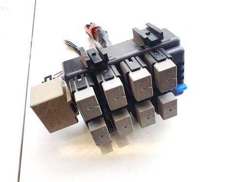 Used Fuse box Fuse box SUBARU OUTBACK (BL, BP) 2.5 AWD (BP9) (165 hp) 32587551 32587551