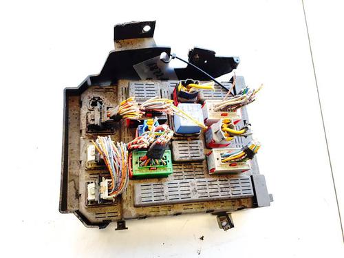 Used Fuse box Fuse box PEUGEOT 607 (9D, 9U) 2.2 16V (158 hp) 32930933 32930933