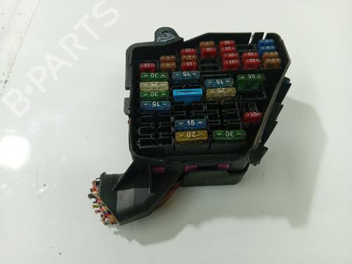 fuse-box-audi-a4-b5-8d2-1994-1995-1996-1997-1998-1999-2000-2001-32536029 main image