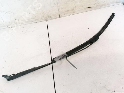 Used Front windshield wiper arm Front windshield wiper arm 32913515 32913515