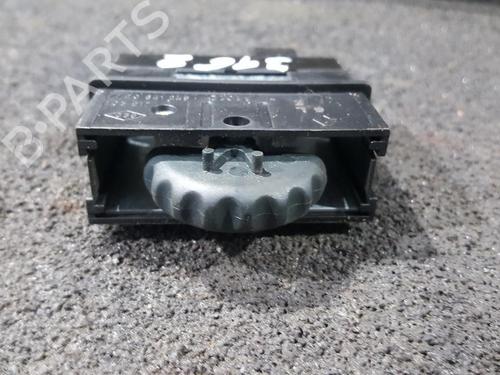 Used Switch Switch RENAULT MEGANE I (BA0/1_) 1.6 i (BA0L) (75 hp) 35657587 35657587