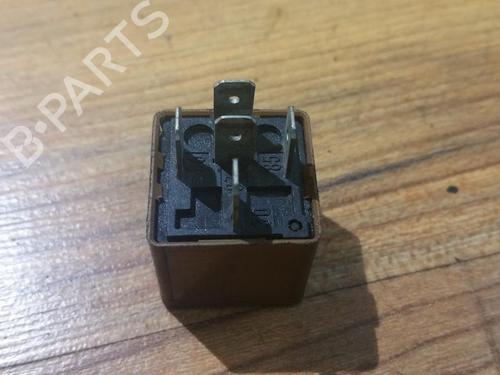 Used Electronic sensor Electronic sensor OPEL ZAFIRA A MPV (T98) 1.6 CNG (F75) (97 hp) 33519317 33519317