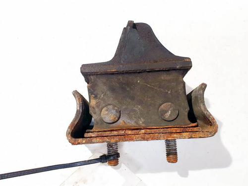Used Engine mount Engine mount VW LT 28-35 II Bus (2DB, 2DE, 2DK) 2.8 TDI (158 hp) 32534992 32534992