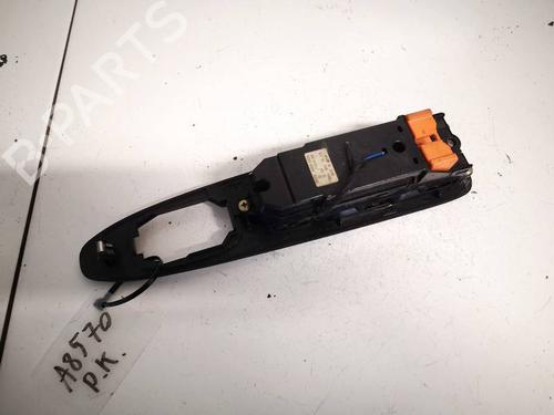 Switch LEXUS IS I (_E1_) 200 (GXE10) | BP32622074I30