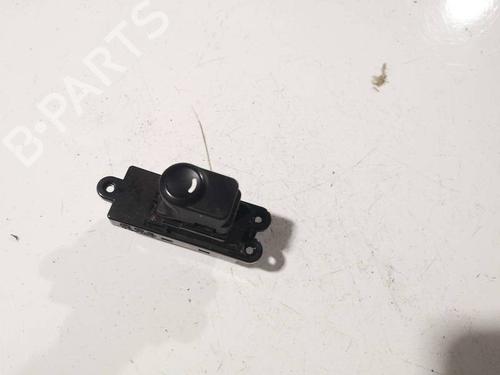 BP32572240I30 main image