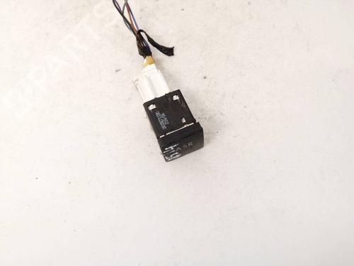 Used Switch Switch VW JETTA III (1K2) 1.6 (102 hp) 35382193 35382193