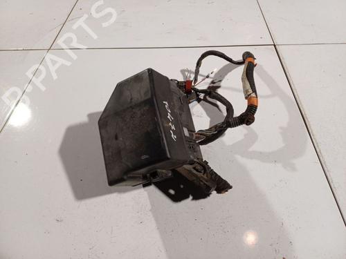 fuse-box-toyota-yaris-_p1_-1999-2000-2001-2002-2003-2004-2005-32571032 main image