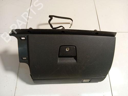 Used Glove box Glove box VOLVO V50 (545) 1.6 D (110 hp) 34823990 34823990