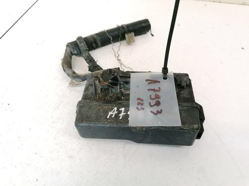 fuse-box-toyota-avensis-_t25_-2003-2004-2005-2006-2007-2008-32905570 main image