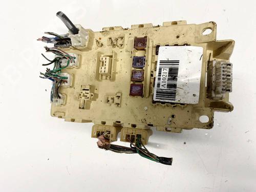 Used Fuse box Fuse box TOYOTA YARIS VERSO (_P2_) 1.3 (NCP20_, NCP22_, NCP20R, NCP22R) (86 hp) 32581511 32581511