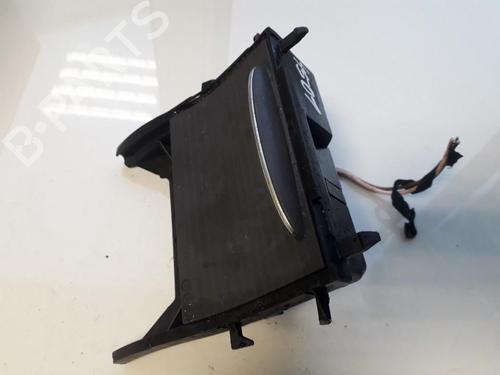 Used Ashtray Ashtray MERCEDES-BENZ A-CLASS (W168) A 140 (168.031, 168.131) (82 hp) 35847115 35847115