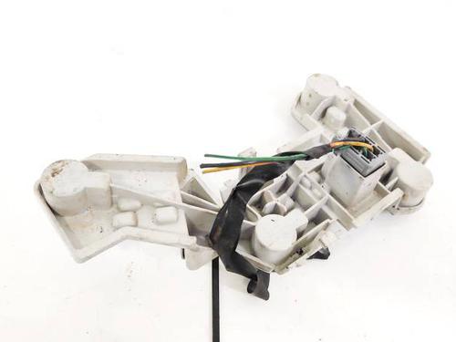 lamp-holder-volvo-v50-545-2003-2004-2005-2006-2007-2008-2009-2010-2011-2012-35296945 main image