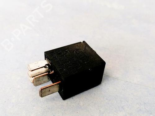 Used Electronic sensor Electronic sensor VOLVO S80 I (184) 2.4 (170 hp) 33064349 33064349