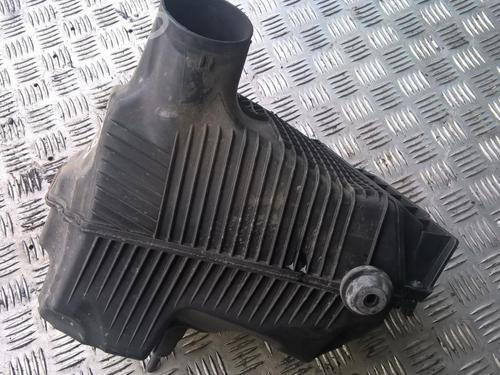 Used Air filter box Air filter box RENAULT MEGANE II (BM0/1_, CM0/1_) 1.5 dCi (BM02, BM13, BM2A, CM02, CM13) (101 hp) 35882247 35882247
