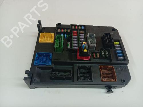 Used Fuse box Fuse box 36876354 36876354