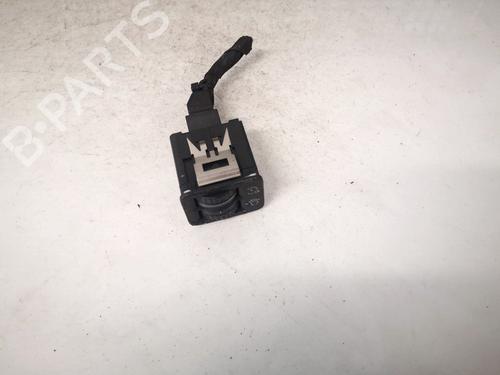 switch-vw-passat-b6-3c2-2005-2006-2007-2008-2009-2010-2011-35449372 main image