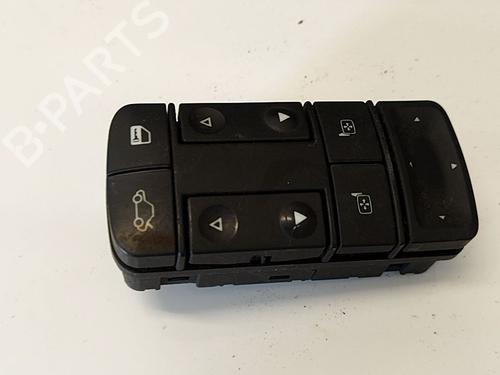 Used Switch Switch AUDI A6 C5 (4B2, 4B4) 2.5 TDI (150 hp) 33488608 33488608