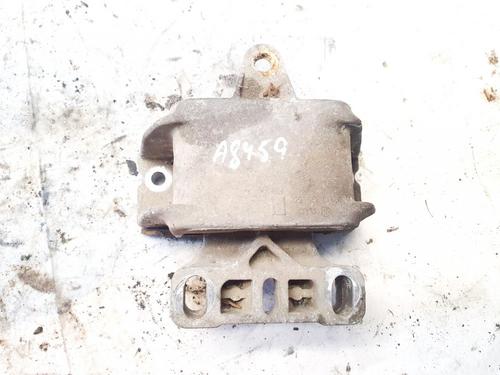 Used Engine mount Engine mount VW GOLF IV (1J1) 1.9 TDI (90 hp) 32916761 32916761
