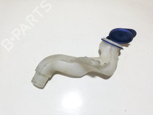 windscreen-washer-tank-volvo-v50-545-2003-2004-2005-2006-2007-2008-2009-2010-2011-2012-35713792 main image