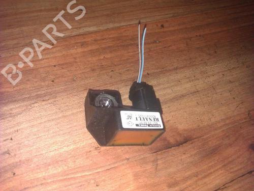 Used Electronic module Electronic module RENAULT SCÉNIC II (JM0/1_) 2.0 (JM05, JM0U, JM1N, JM1U, JM2V) (135 hp) 33506997 33506997