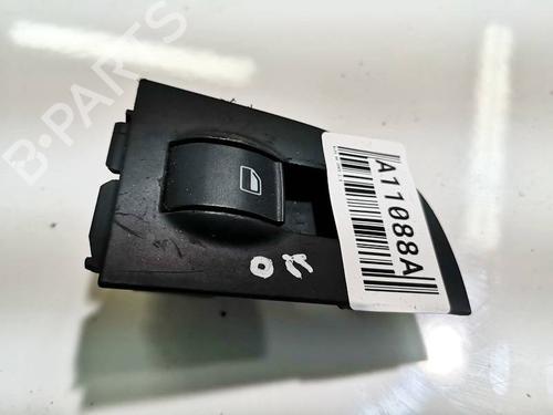 switch-audi-a6-c5-4b2-4b4-1997-1998-1999-2000-2001-2002-2003-2004-2005-32536628 main image