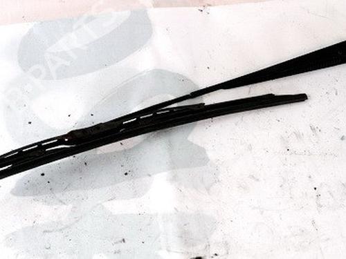 Vindrute viskerarm MITSUBISHI LANCER VII (CS_A, CT_A) 1.6 (CS3A) (98 hp) 33070666