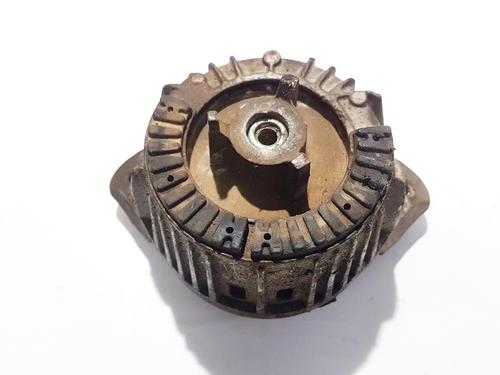 Used Engine mount Engine mount MERCEDES-BENZ E-CLASS (W212) E 200 CDI / BlueTEC (212.005, 212.006) (136 hp) 32894020 32894020