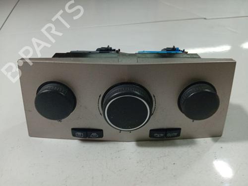 Used Climate control Climate control 38478817 38478817