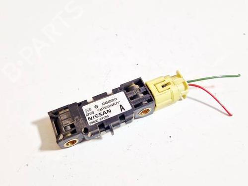 Used Electronic module NISSAN MICRA III (K12) 1.5 dCi (65 hp) 32571121