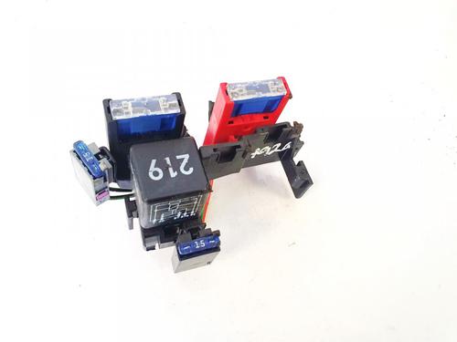 fuse-box-audi-a6-c5-4b2-4b4-1997-1998-1999-2000-2001-2002-2003-2004-2005-32906465 main image