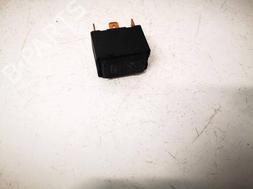 Used Switch Switch AUDI A6 C5 (4B2, 4B4) 2.5 TDI (150 hp) 33488439 33488439