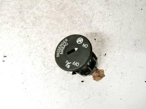 Used Switch Switch BMW 7 (F01, F02, F03, F04) 740 i, Li (320 hp) 32550561 32550561