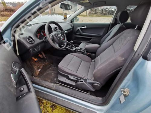 Fuse box AUDI A3 (8P1) 1.6 | BP32544727E1