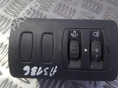 Used Switch Switch RENAULT CLIO III (BR0/1, CR0/1) 1.2 16V (78 hp) 35680237 35680237
