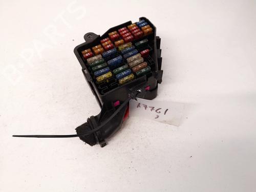 fuse-box-audi-a6-c5-4b2-4b4-1997-1998-1999-2000-2001-2002-2003-2004-2005-32907088 main image