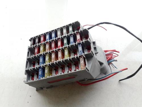 Used Fuse box Fuse box VOLVO S60 I (384) D5 (163 hp) 33518395 33518395