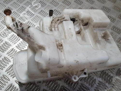 windscreen-washer-tank-bmw-5-e60-2001-2002-2003-2004-2005-2006-2007-2008-2009-2010-35712549 main image