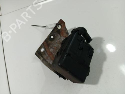 Used Fuse box Fuse box TOYOTA AURIS (_E15_) 2.0 D-4D (ADE150_, ADE150R) (126 hp) 40244218 40244218