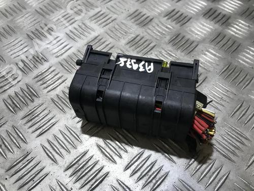Used Fuse box Fuse box VW POLO Variant (6V5) 1.4 (60 hp) 33499287 33499287