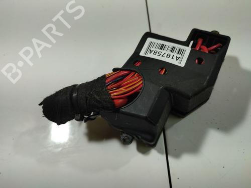 Used Fuse box Fuse box PORSCHE CAYENNE (9PA) S 4.5 (340 hp) 32552921 32552921