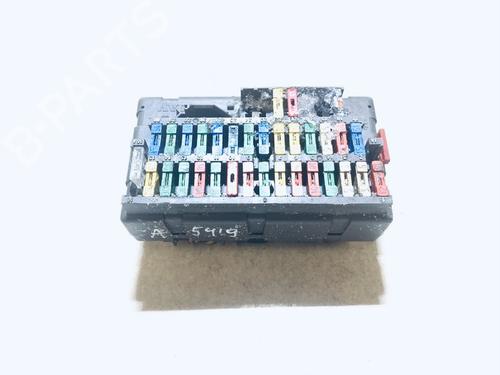 Used Fuse box Fuse box LANCIA ZETA (22_) 2.1 TD (220AJ5) (109 hp) 33105003 33105003