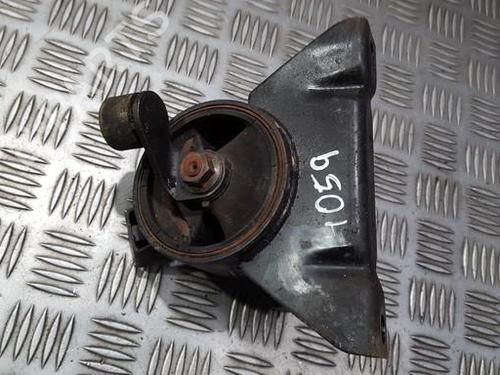 Used Engine mount Engine mount MAZDA 626 V (GF) 1.8 (GF8P) (90 hp) 33497238 33497238