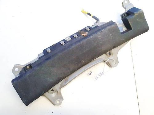 Used Knee airbag Knee airbag LEXUS IS II (_E2_) 220d (ALE20) (177 hp) 32925911 32925911