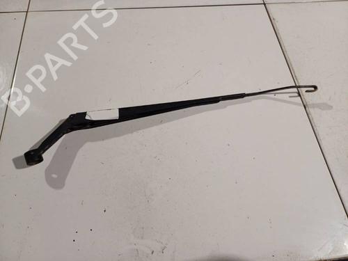 Used Front windshield wiper arm Front windshield wiper arm 32574054 32574054