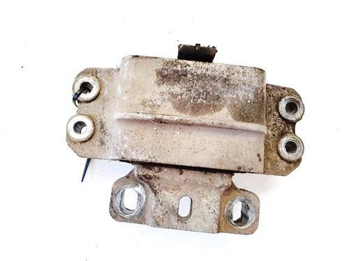 Used Engine mount Engine mount VW PASSAT B6 (3C2) 1.9 TDI (105 hp) 34269323 34269323