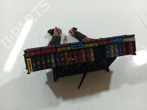 Used Fuse box Fuse box VW SHARAN (7M8, 7M9, 7M6) 1.9 TDI (130 hp) 32539499 32539499